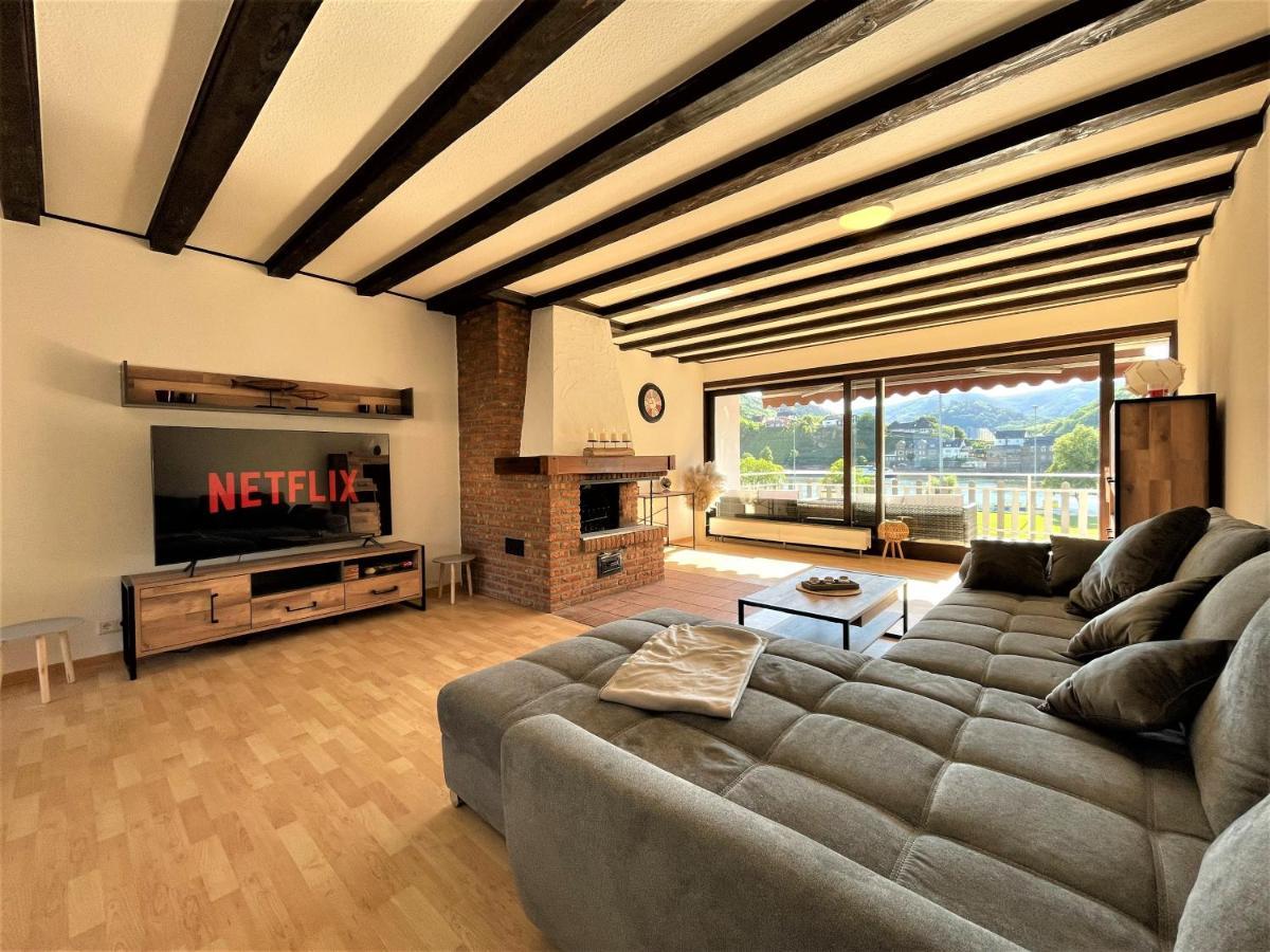 Traumaussicht Kamin Balkon Burgblick 65 Zoll Tv Netflix Sky Joyn Lindenplatz Daire Bullay Dış mekan fotoğraf
