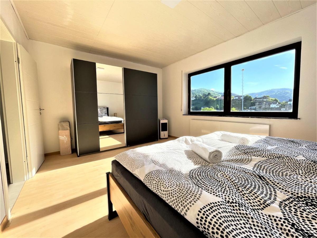 Traumaussicht Kamin Balkon Burgblick 65 Zoll Tv Netflix Sky Joyn Lindenplatz Daire Bullay Dış mekan fotoğraf
