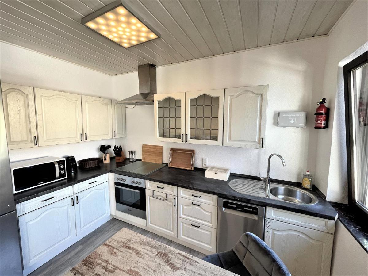 Traumaussicht Kamin Balkon Burgblick 65 Zoll Tv Netflix Sky Joyn Lindenplatz Daire Bullay Dış mekan fotoğraf